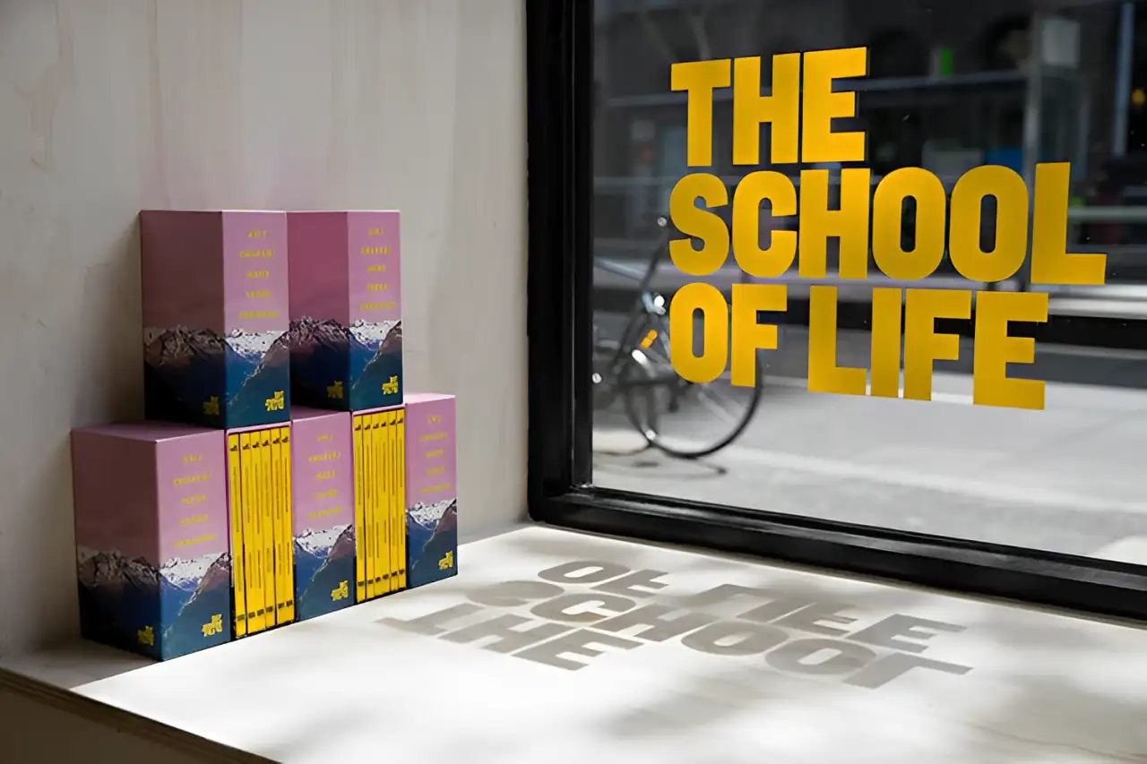 Về The School Of Life