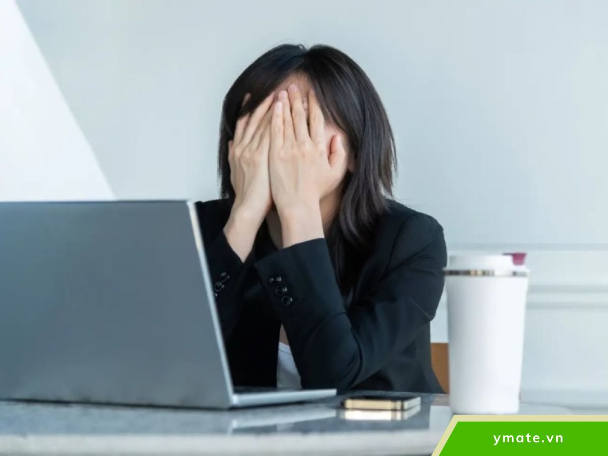 Vì sao chúng ta dễ rơi vào vòng lặp suy nghĩ