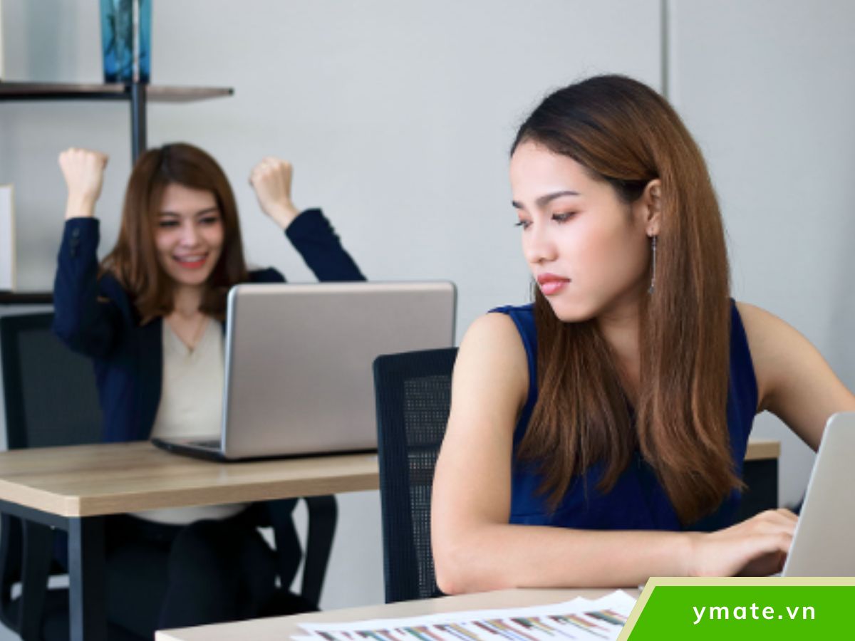 Thường xuyên so sánh bản thân với người khác